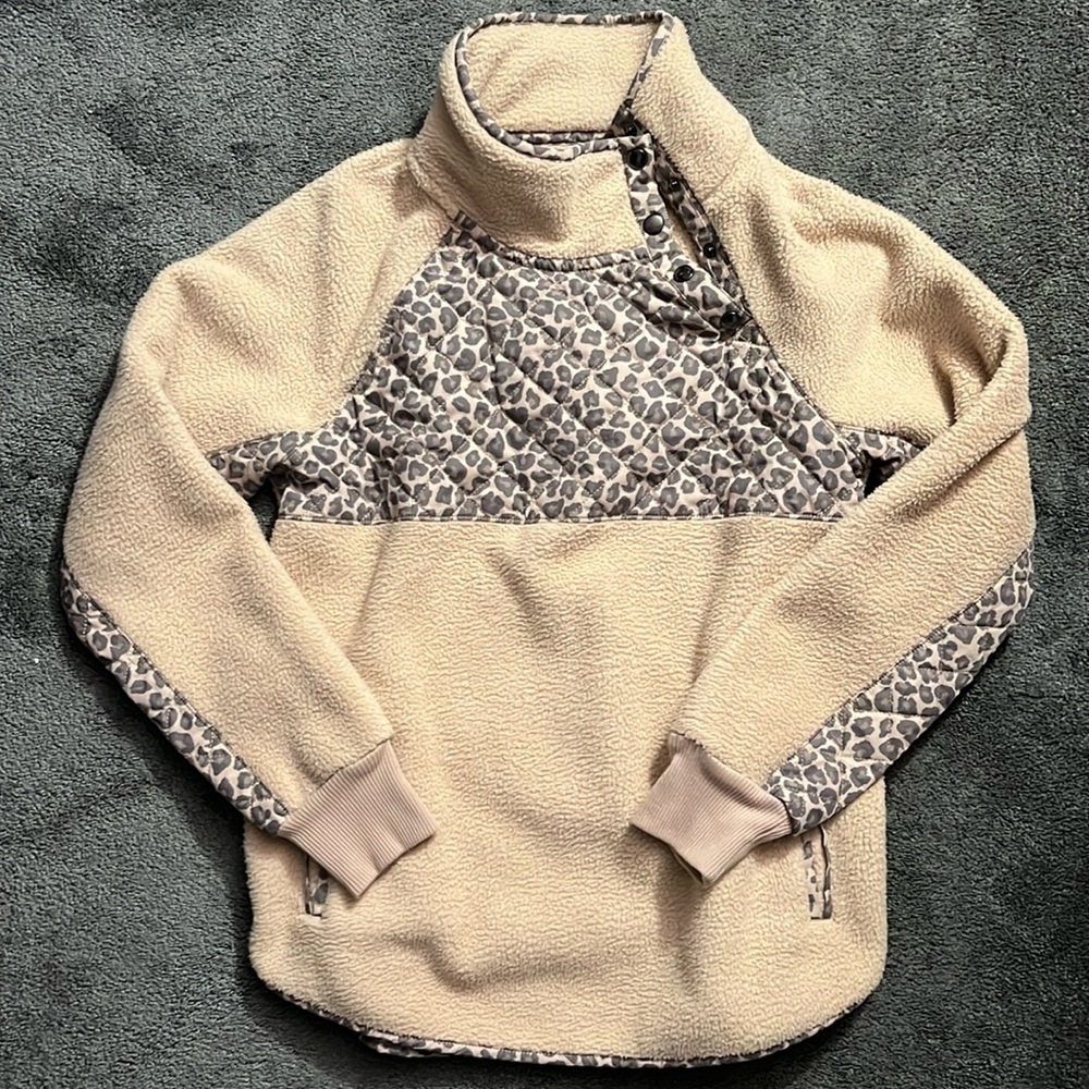 Abercrombie Asymmetrical Snap Up Fleece in Leopard Trim